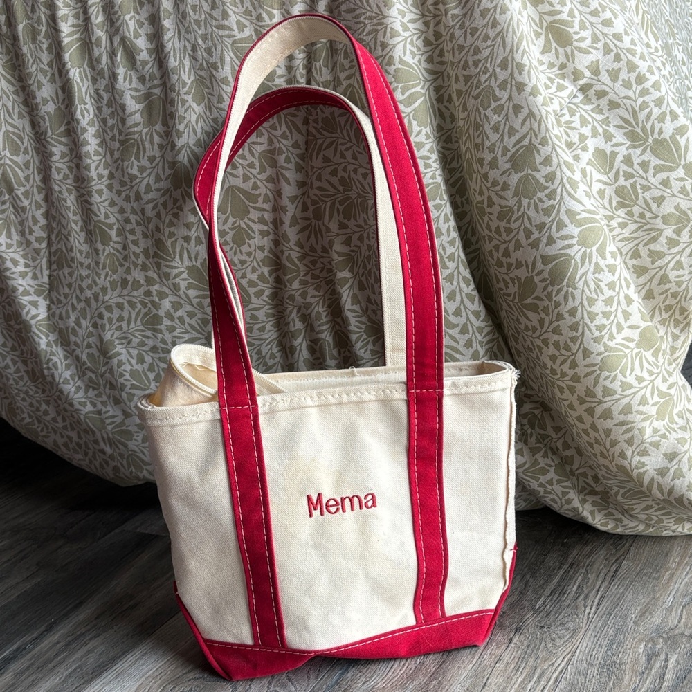 LL Bean Vintage tote bag with zipper top